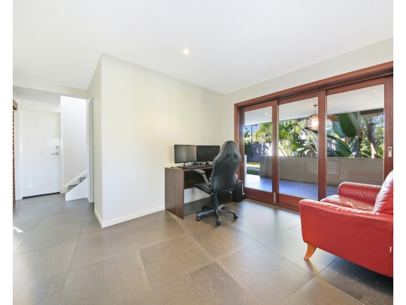 66 Salerno Street, Surfers Paradise QLD 4217
