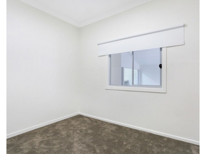 44 Eileen Avenue, Southport QLD 4215