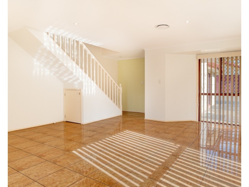 1/30 Blake Street, Southport QLD 4215