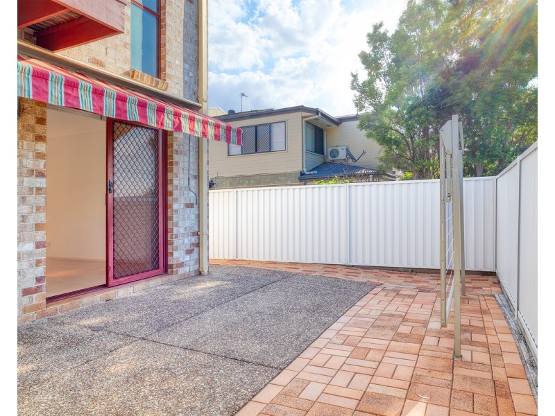 1/30 Blake Street, Southport QLD 4215