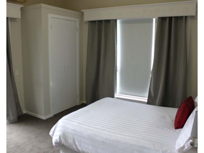 36 Chester Terrace, Southport QLD 4215