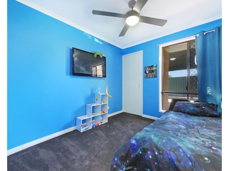 2/4 Elm Court, Labrador QLD 4215