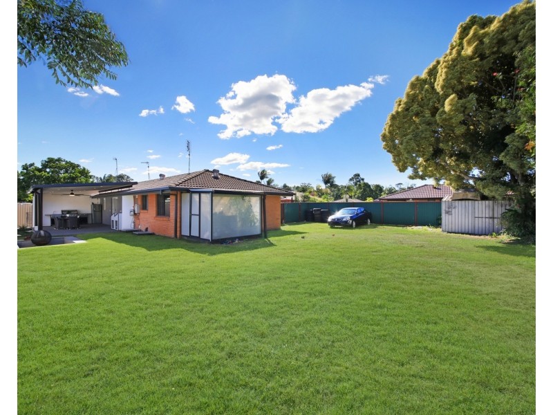 2/4 Elm Court, Labrador QLD 4215