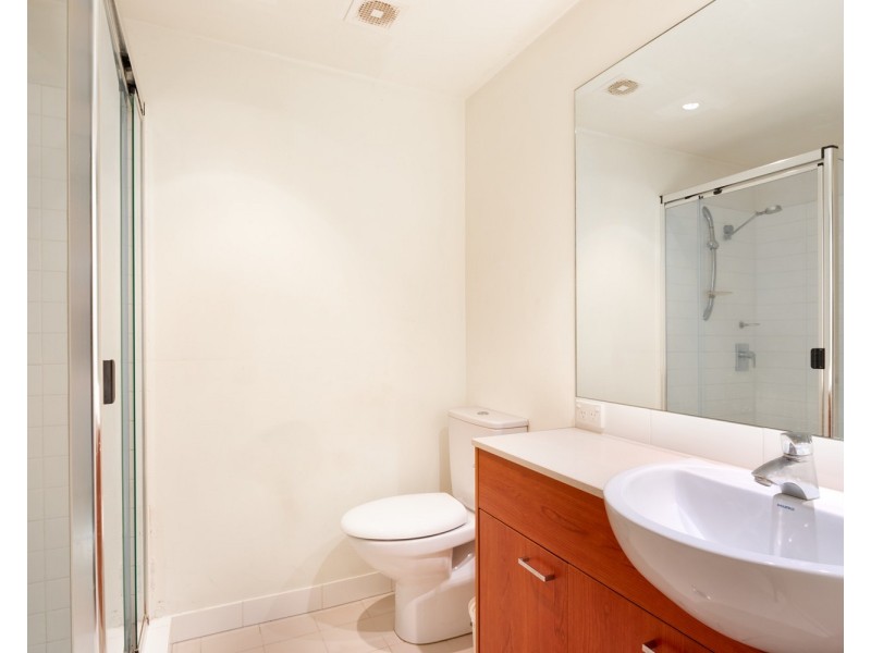 17/13 Bright Avenue, Labrador QLD 4215