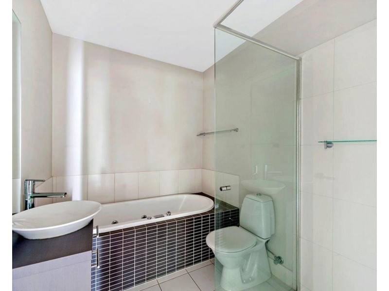 4/73-75 Benowa Road, Southport QLD 4215