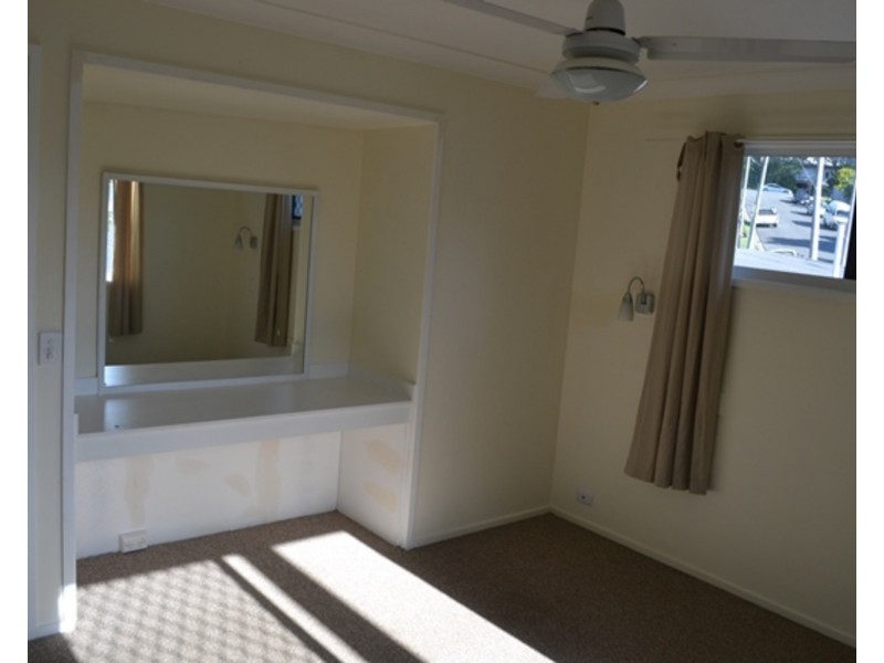 2a/2 Ellen Street, Southport QLD 4215