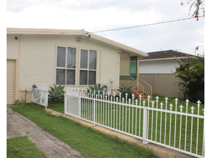 4a Matina Street, Biggera Waters QLD 4216