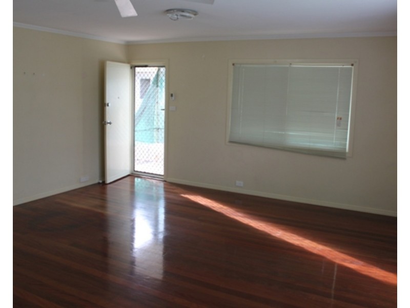 4a Matina Street, Biggera Waters QLD 4216