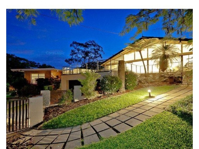 77 Ward Street, Southport QLD 4215