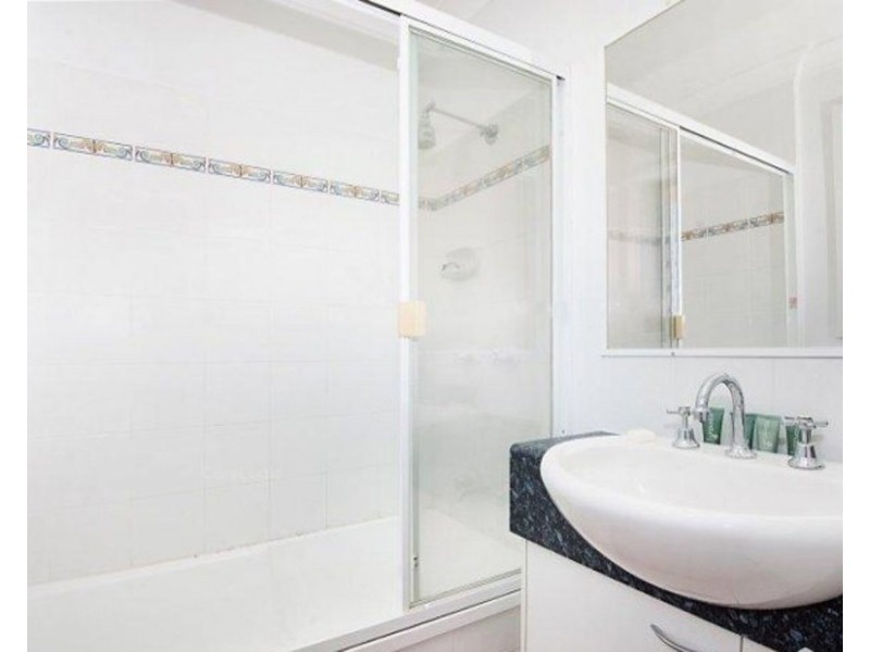 14/56 Bauer Street, Southport QLD 4215