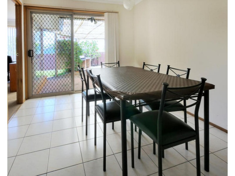 5 Cook Close, Southport QLD 4215