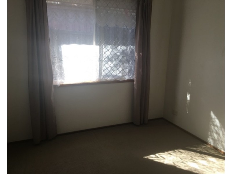 5 Cook Close, Southport QLD 4215