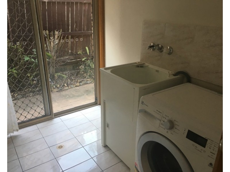 5 Cook Close, Southport QLD 4215