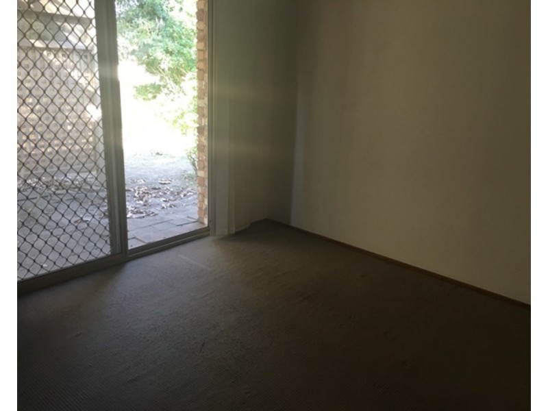 5 Cook Close, Southport QLD 4215