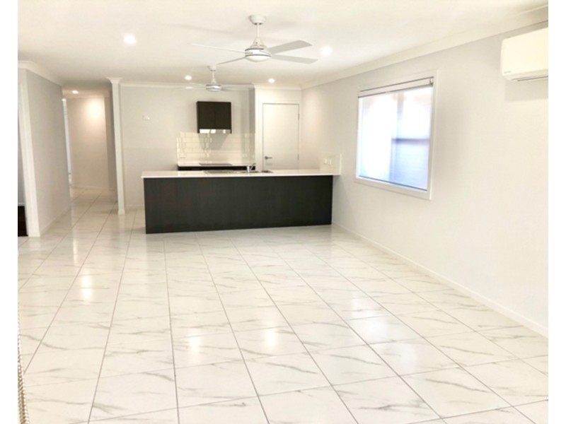 30 Aspen Way, Arundel QLD 4214