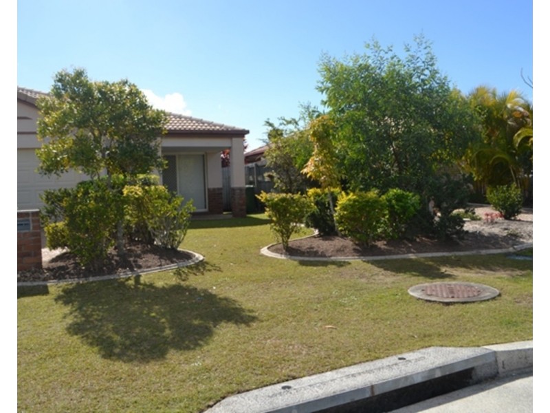 2/13 Jacqueline Avenue, Labrador QLD 4215