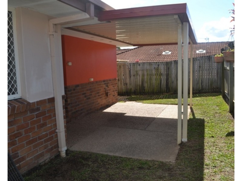 2/13 Jacqueline Avenue, Labrador QLD 4215