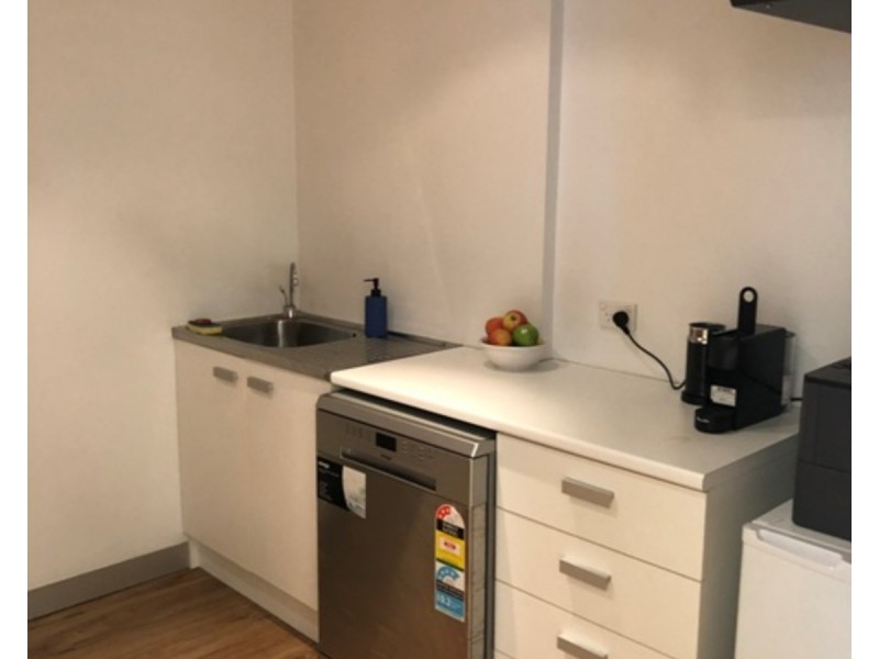 31112/9 Lawson Street, Southport QLD 4215