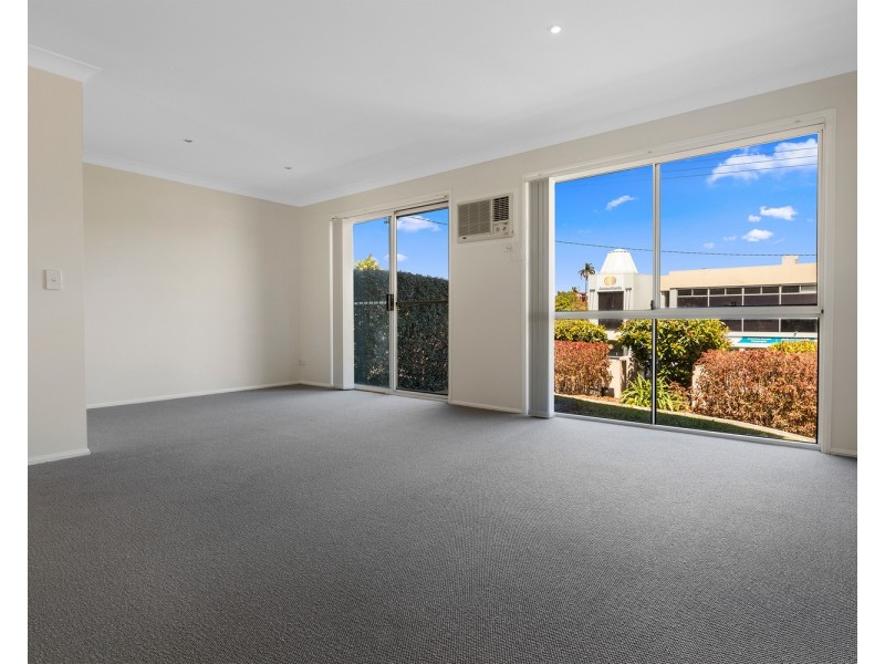 3/97 Eugaree Street, Southport QLD 4215