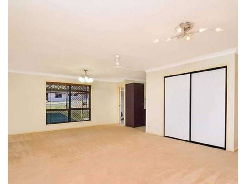 65 Zane Street, Molendinar QLD 4214