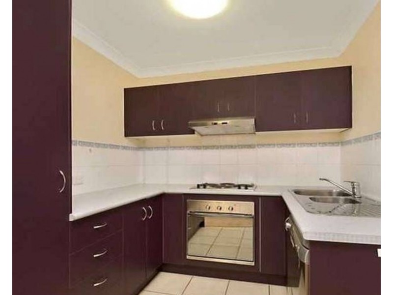 65 Zane Street, Molendinar QLD 4214