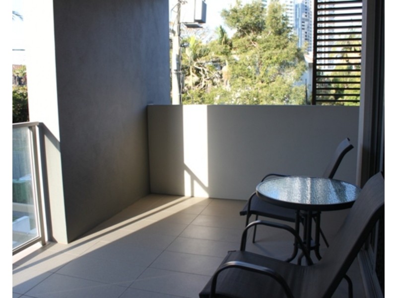 4/22 Lather Street, Southport QLD 4215