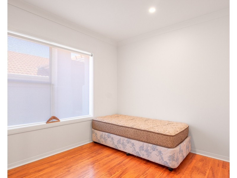 8 Musa Street, Ashmore QLD 4214