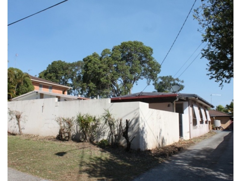 1/96 Imperial Parade, Labrador QLD 4215