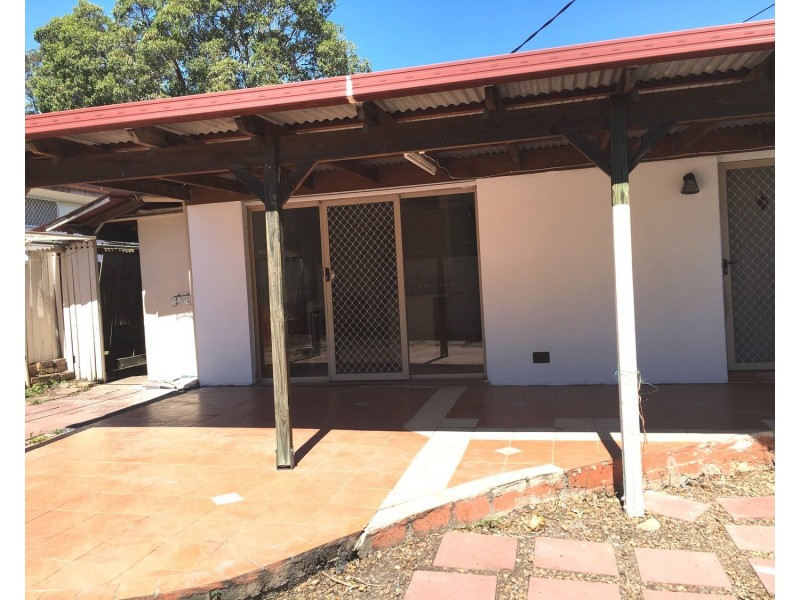1/96 Imperial Parade, Labrador QLD 4215