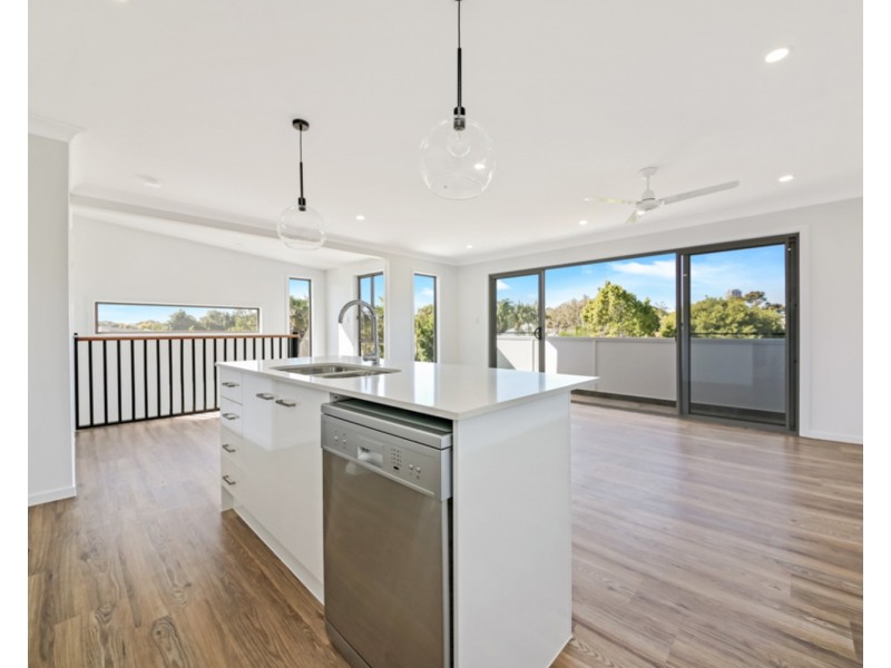 5/116 Eugaree Street, Southport QLD 4215