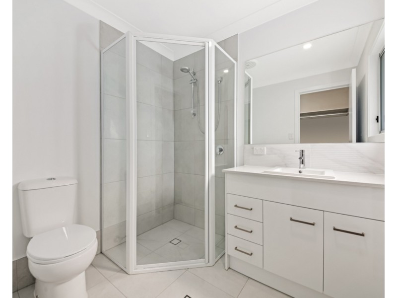 5/116 Eugaree Street, Southport QLD 4215