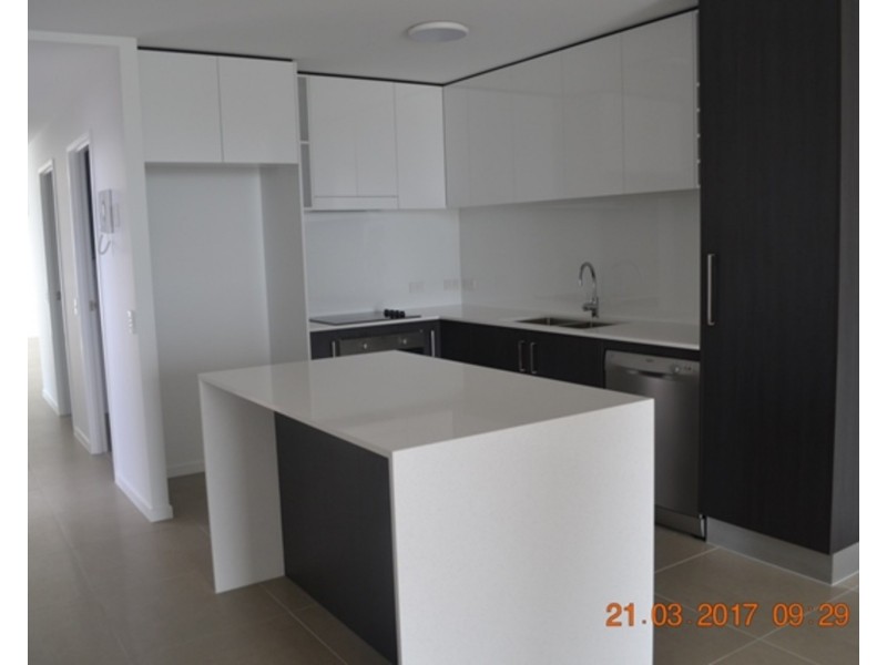 801/26 Spendelove Avenue, Southport QLD 4215