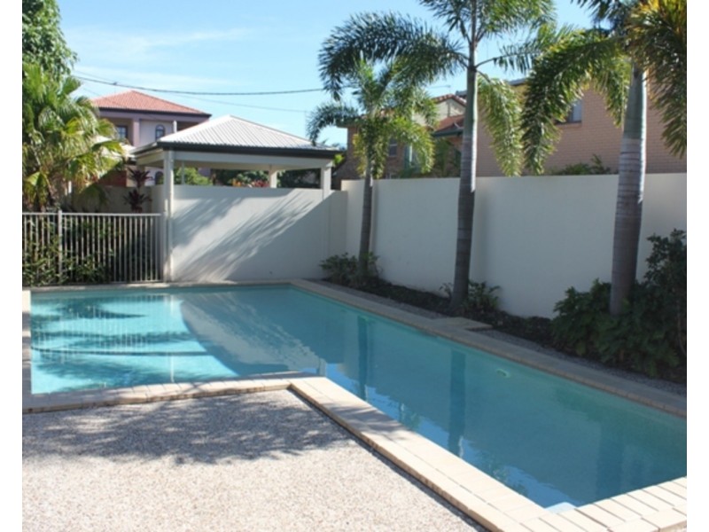 9/13d Wyndham Avenue, Southport QLD 4215