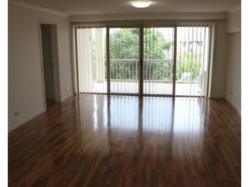 9/13d Wyndham Avenue, Southport QLD 4215