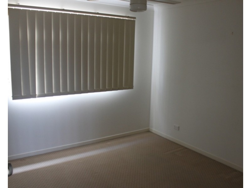 9/13d Wyndham Avenue, Southport QLD 4215