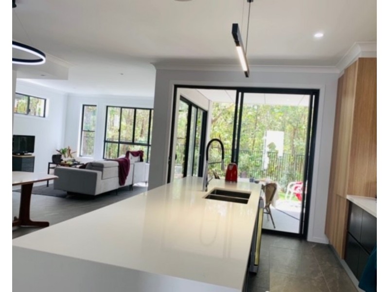 1/71 Ridgeway Avenue, Southport QLD 4215