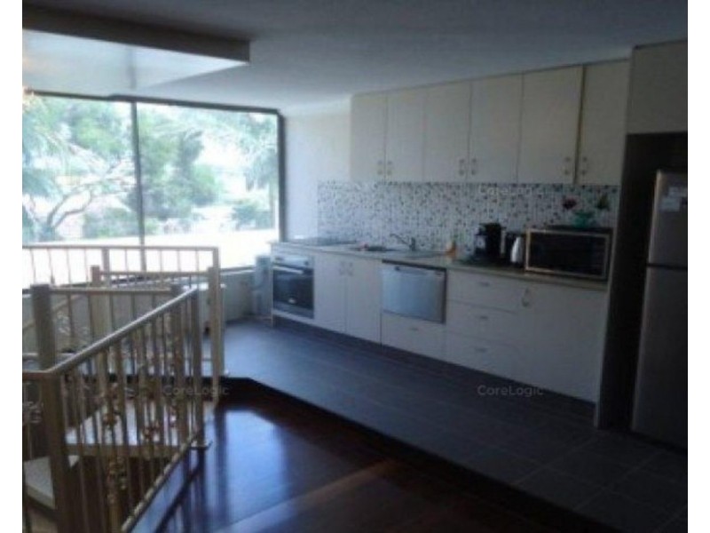 16/17 Karp Court, Bundall QLD 4217