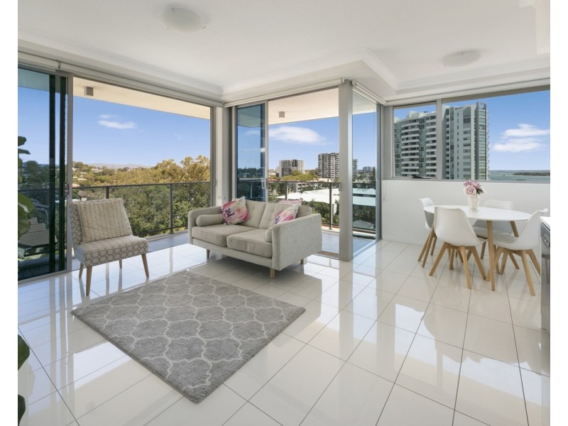 609/20 Labrador Street, Labrador QLD 4215