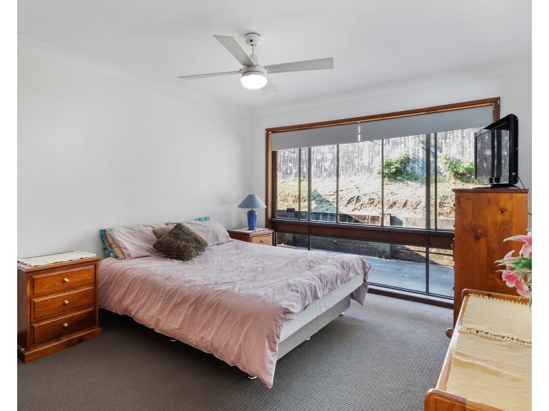 23 Loweana Street, Southport QLD 4215