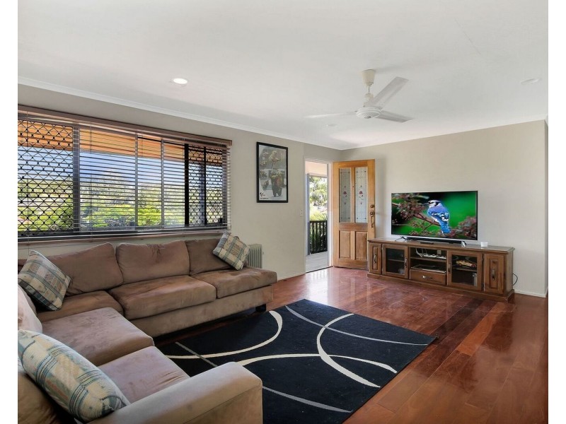 2b Warrawee Avenue, Ashmore QLD 4214