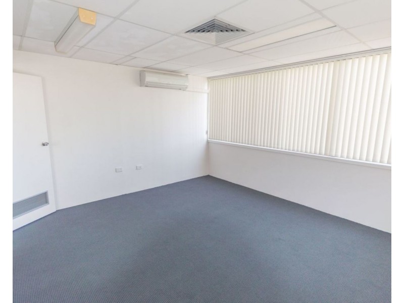 9/17 Karp Court, Bundall QLD 4217