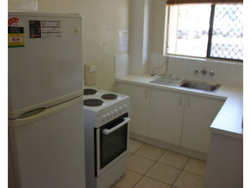 1/50 Railway Street, Southport QLD 4215