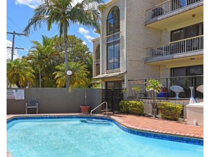 16/112 Stanhill Drive, Chevron Island QLD 4217