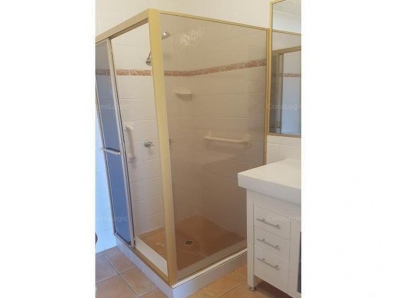 16/112 Stanhill Drive, Chevron Island QLD 4217