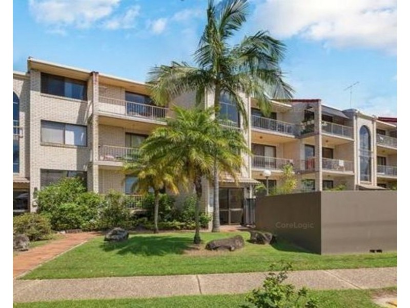 16/112 Stanhill Drive, Chevron Island QLD 4217