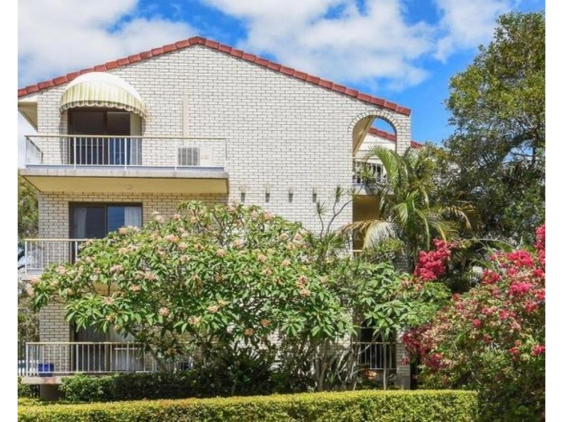 16/112 Stanhill Drive, Chevron Island QLD 4217