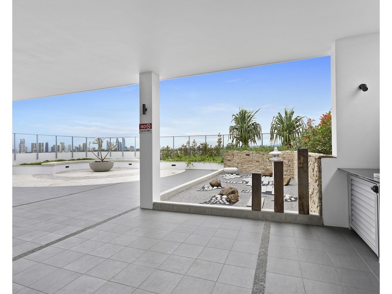 204/26 Spendelove Avenue, Southport QLD 4215