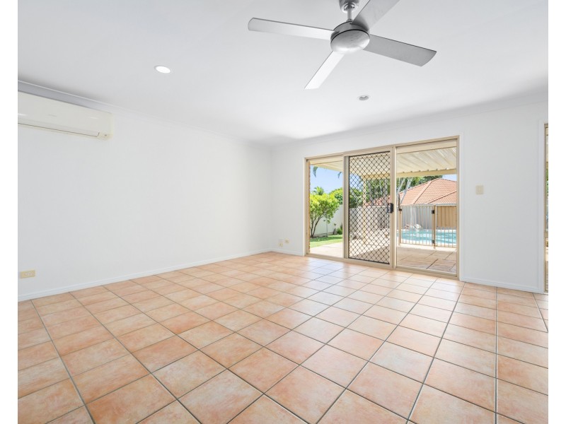 58 Inverness Way, Parkwood QLD 4214