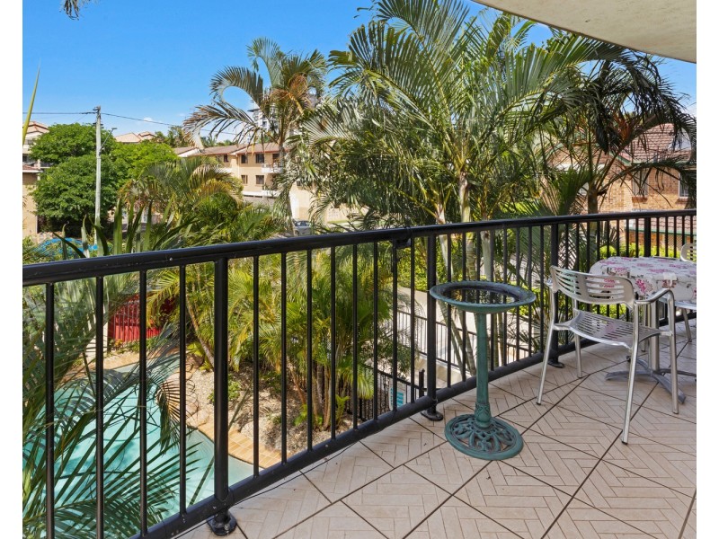 4/26 Bath Street, Labrador QLD 4215