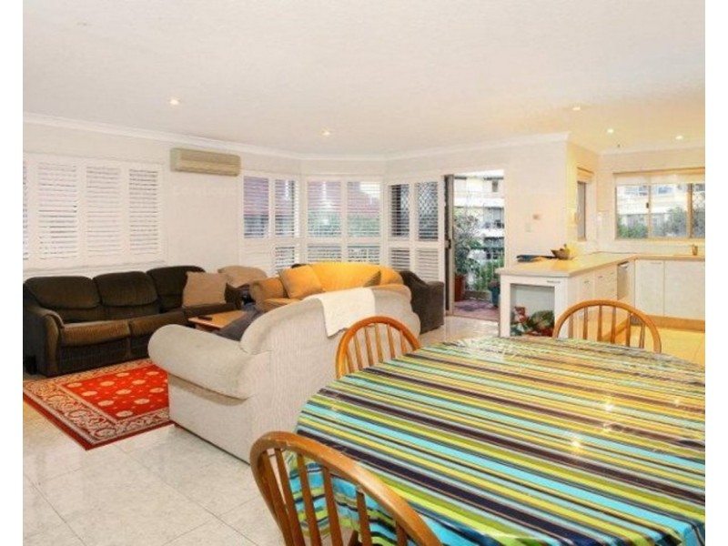 15/61 Bauer Street, Southport QLD 4215